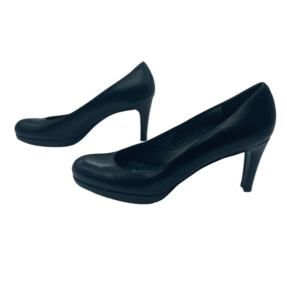 Stuart Weitzman Shoes - Stuart Weitzman Black Leather Round Toe Pump Heels Size Women’s 8.5 Narrow